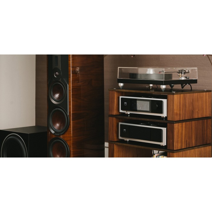 Nad M33 V2