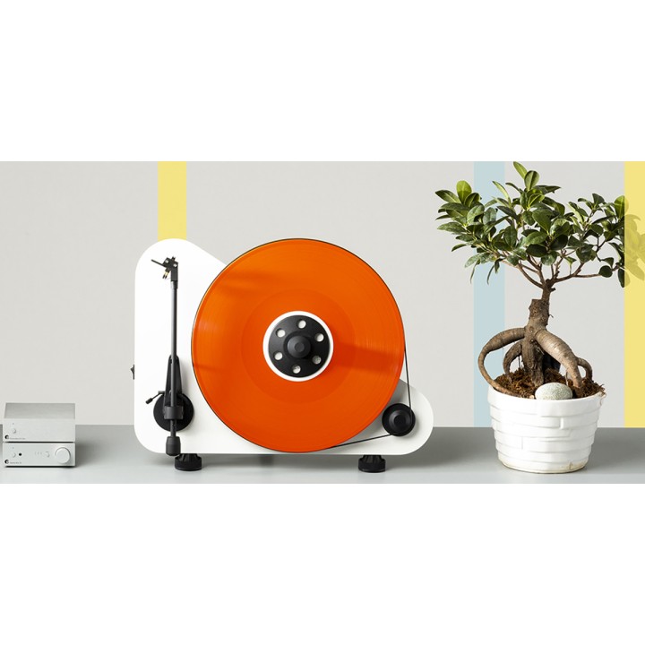 Pro-Ject Vertical Turntable BT Right